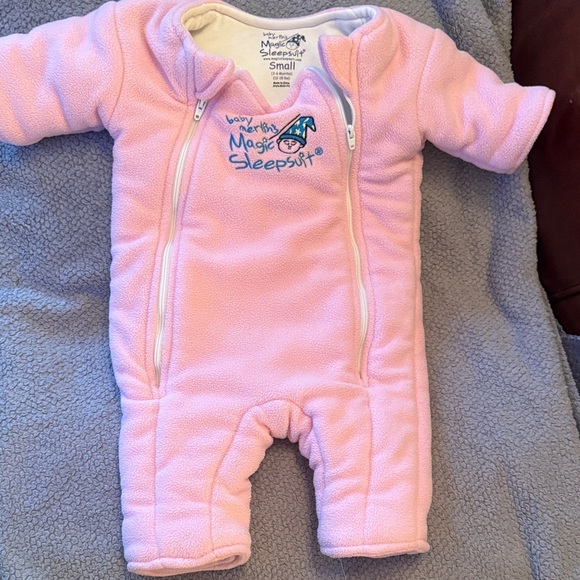 Baby Merlin's Magic Sleepsuit Pink Fleece Footie size small 3-6 - Picture 1 of 3